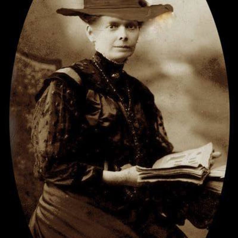 Meet your Posher, Marianne